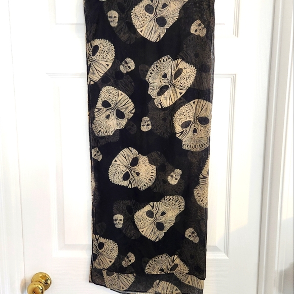 Skull Motif Thin Scarf -Long! - Picture 2 of 3
